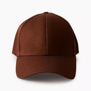 Aritzia Classic Baseball Hat in Cognac